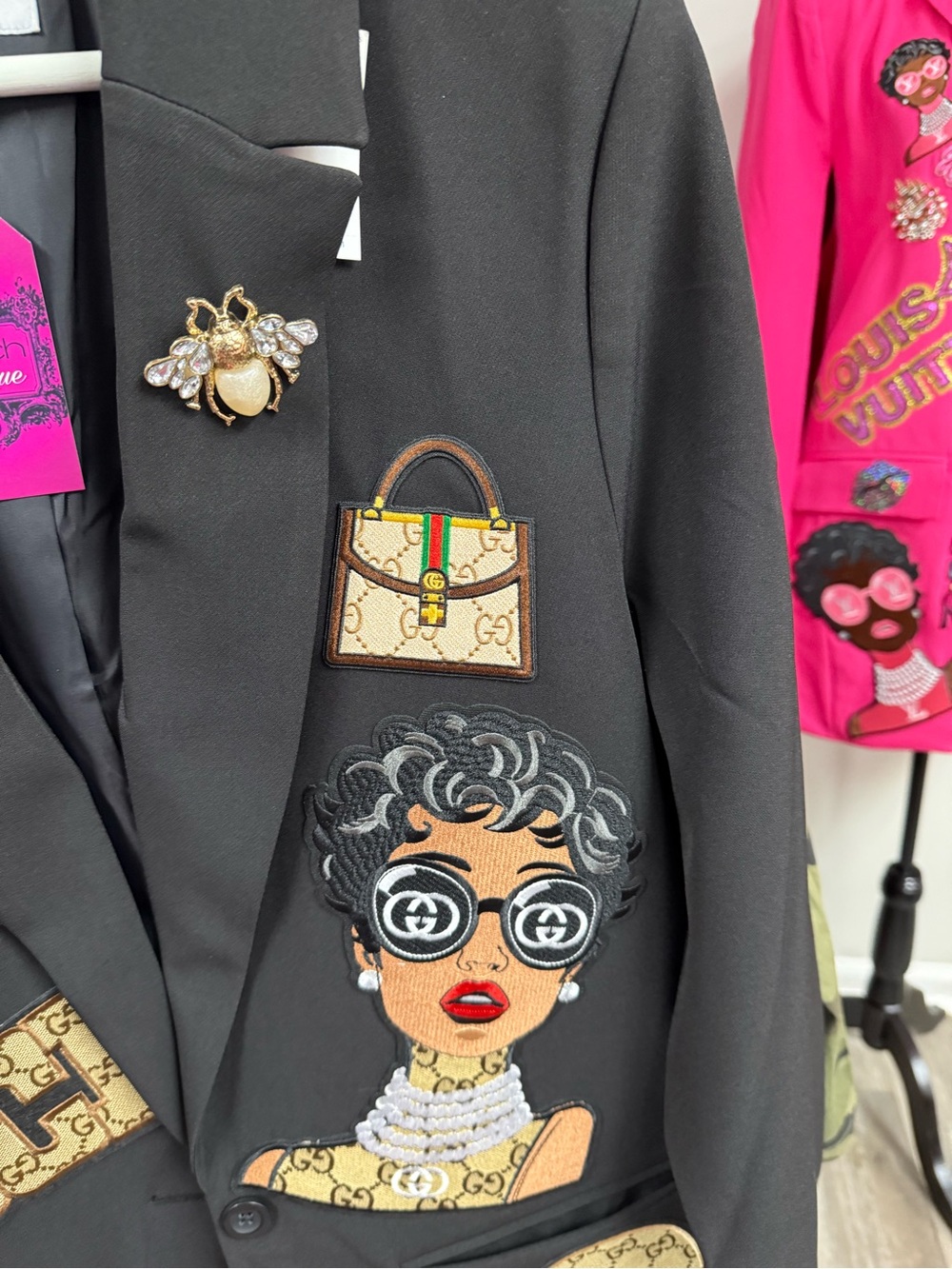 New Black Embellished Women's Blazer with Beige Logo Appliqués - Picture 8 of 10